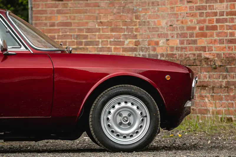 1975 Alfa Romeo GTV 2000 (105.22) -Sold