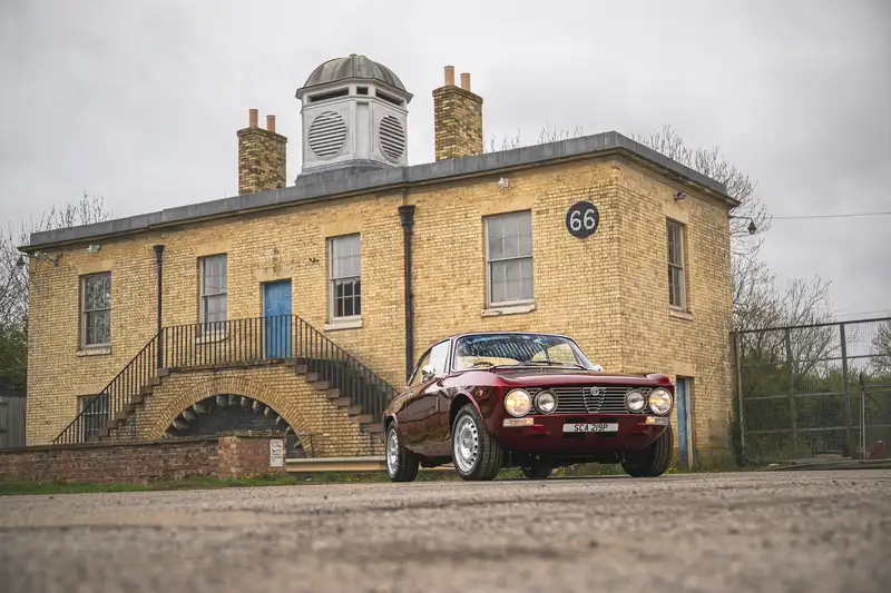 1975 Alfa Romeo GTV 2000 (105.22) -Sold
