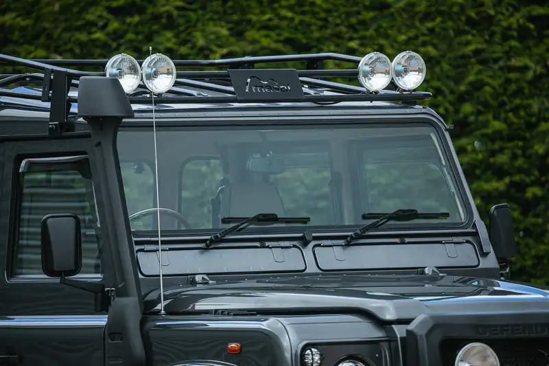 2002 Land Rover Defender 110 TD5 Double-Cab 2.5L-For Sale