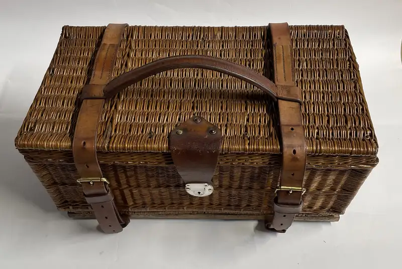 Six-Person Fold-Fronted Picnic Set from circa 1904-Sold