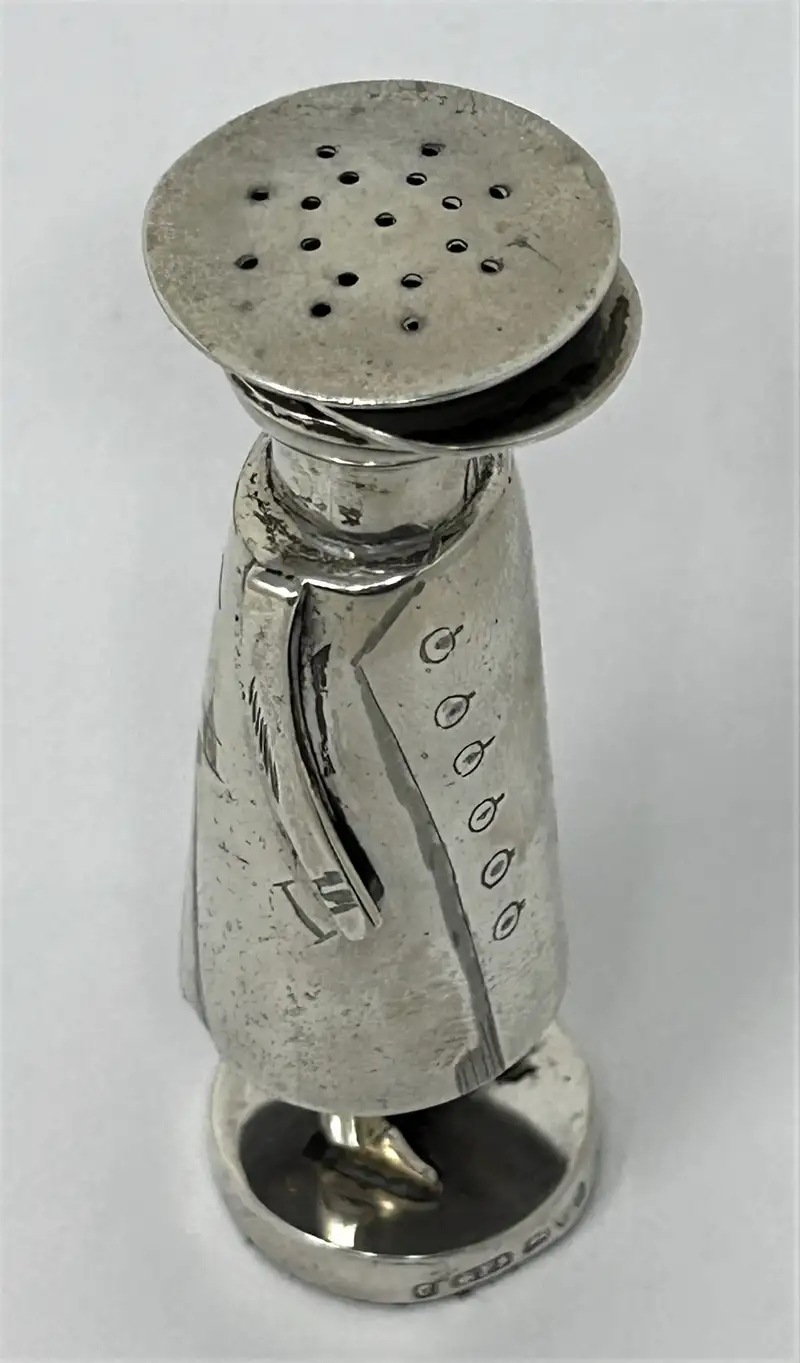 Silver Mr. Popple Chauffeur Pepper Condiment Shaker by Saunders & Shepherd, Chester 1908