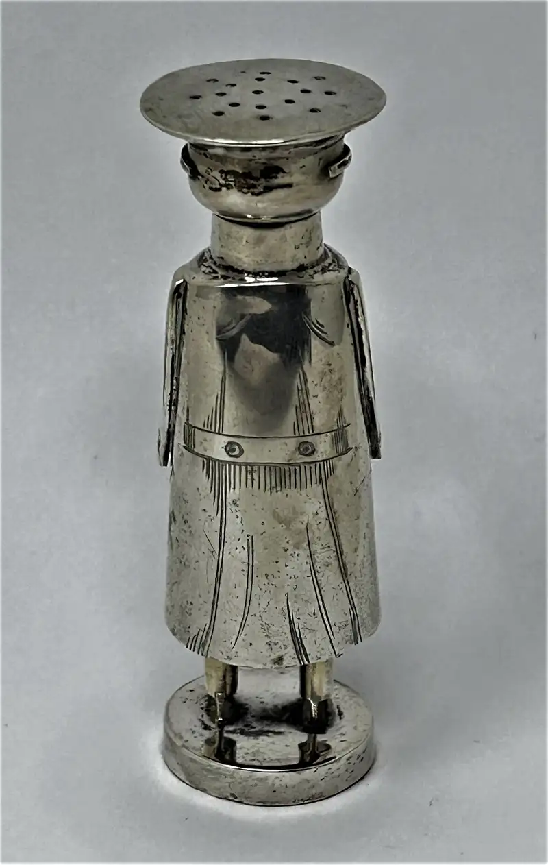 Silver Mr. Popple Chauffeur Pepper Condiment Shaker by Saunders & Shepherd, Chester 1908