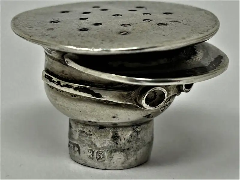 Silver Mr. Popple Chauffeur Pepper Condiment Shaker by Saunders & Shepherd, Chester 1908