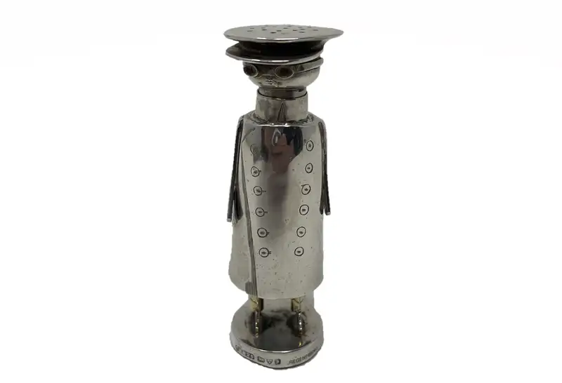Silver Mr. Popple Chauffeur Pepper Condiment Shaker by Saunders & Shepherd, Chester 1908