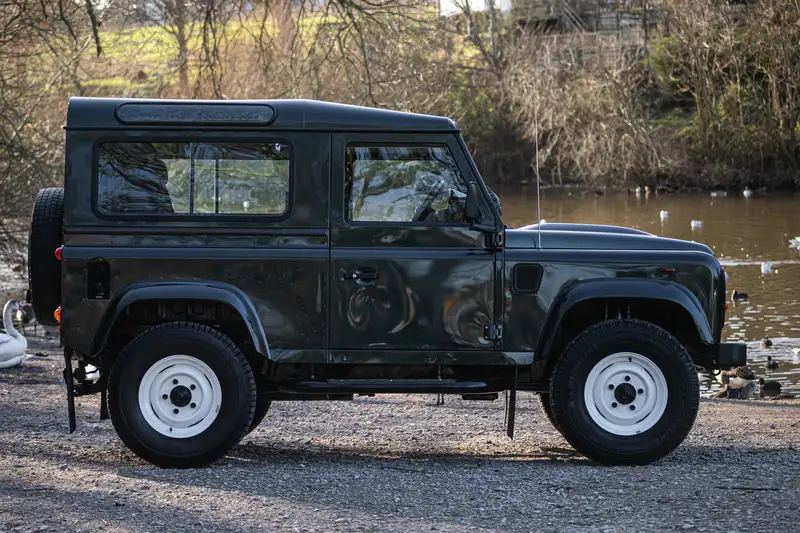 2008 Land Rover Defender 90 TDCi 2.4 County Station Wagon-Sold