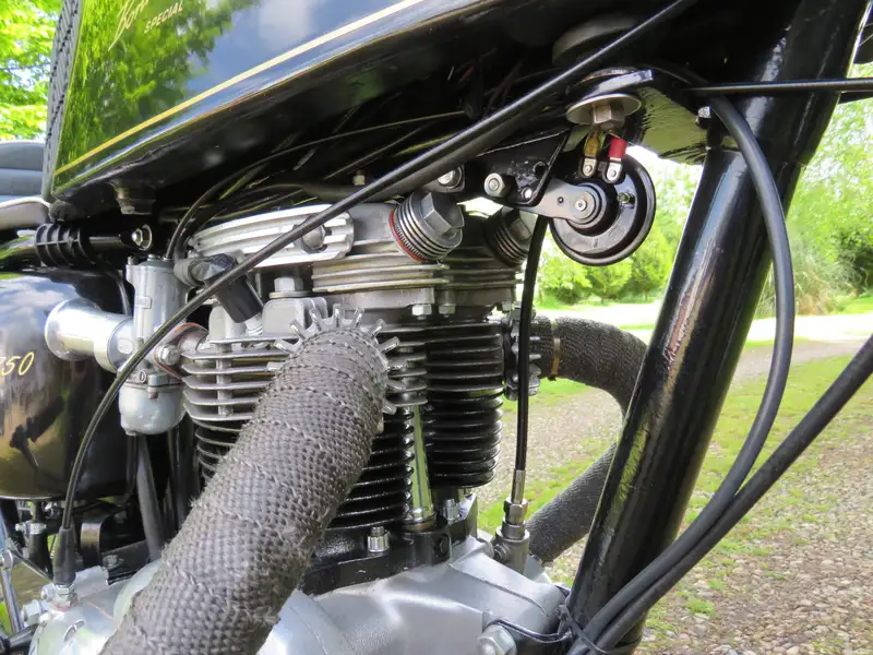 1966 Triumph T120R Bonneville 