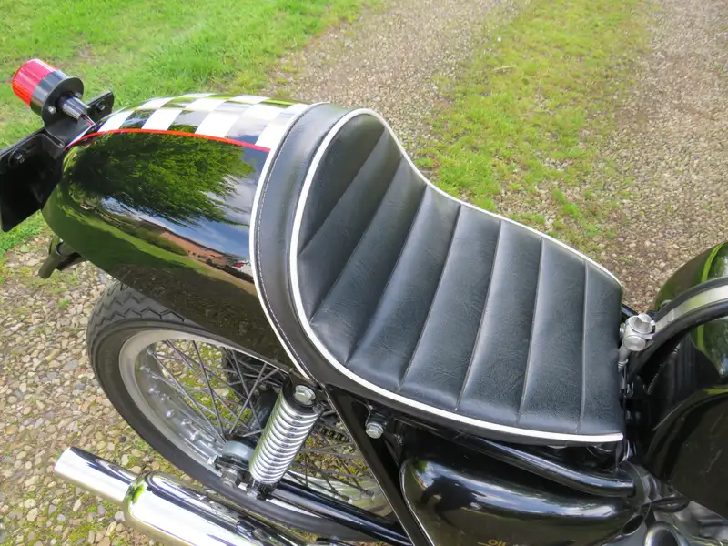 1966 Triumph T120R Bonneville 