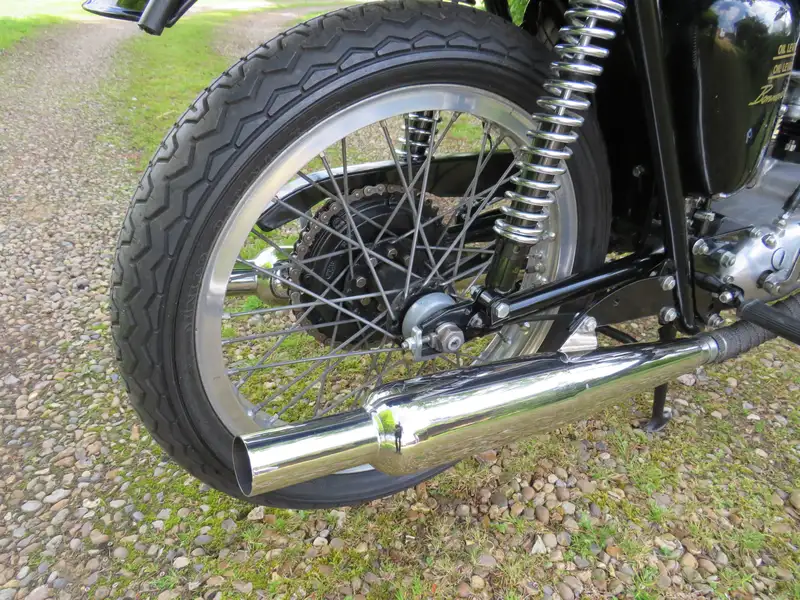 1966 Triumph T120R Bonneville 