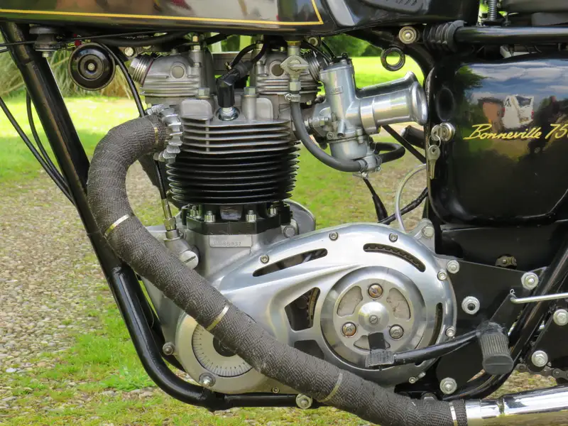 1966 Triumph T120R Bonneville 