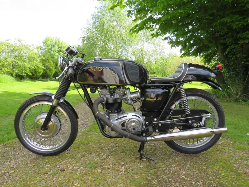 1966 Triumph T120R Bonneville 