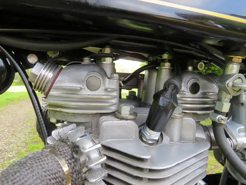 1966 Triumph T120R Bonneville 