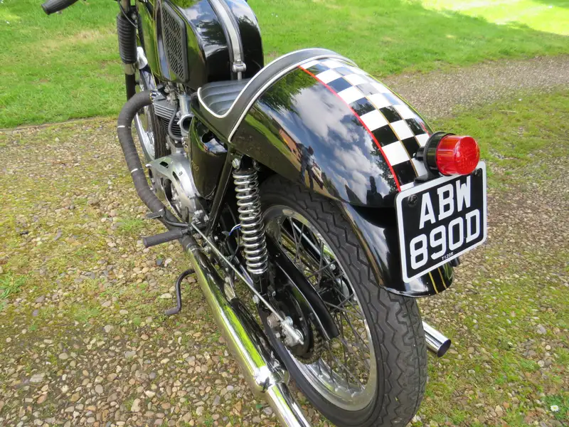 1966 Triumph T120R Bonneville 