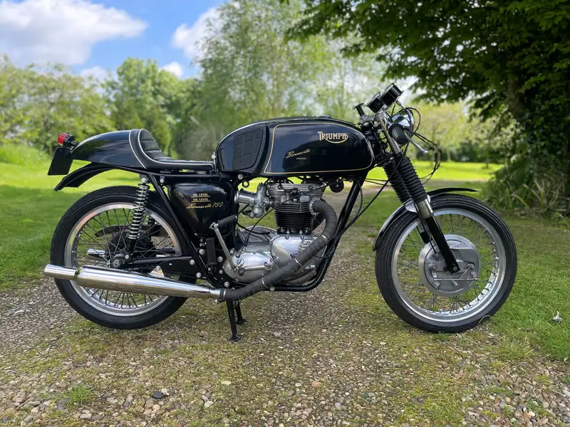 1966 Triumph T120R Bonneville 
