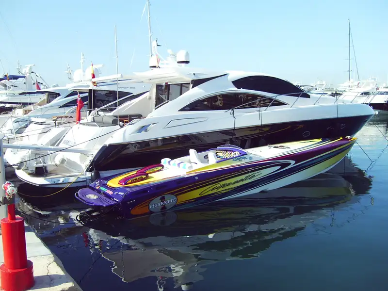 2004 Cigarette 36 Gladiator-Sold