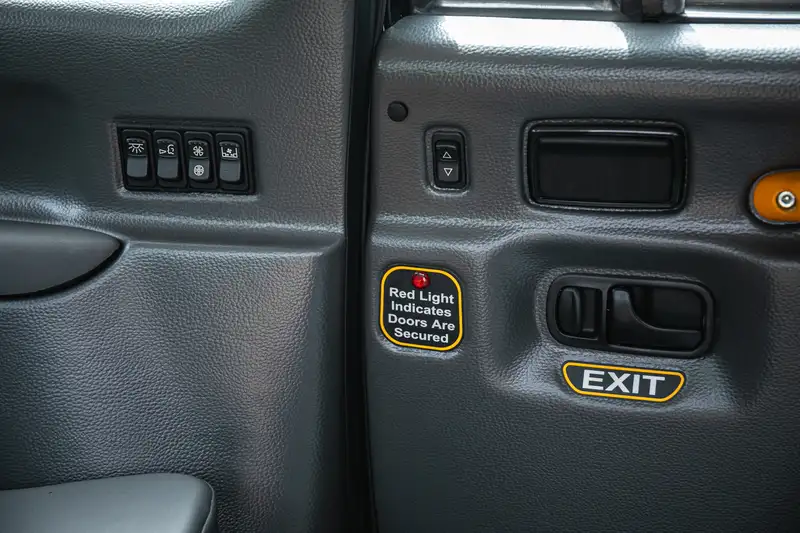 1997 London Taxi International TX1 - 12 Miles from New-Sold