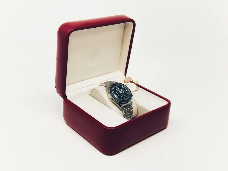 2014 Omega Speedmaster 'Moon Watch' Complete with Box and Paperwork