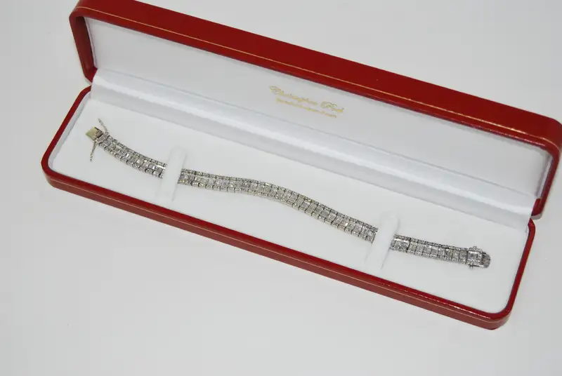 18ct Diamond Bracelet