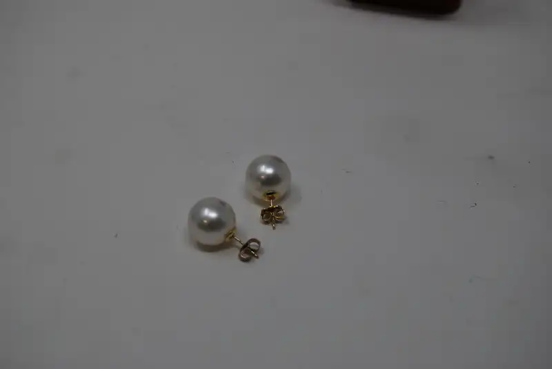 South Sea Pearl Earrings