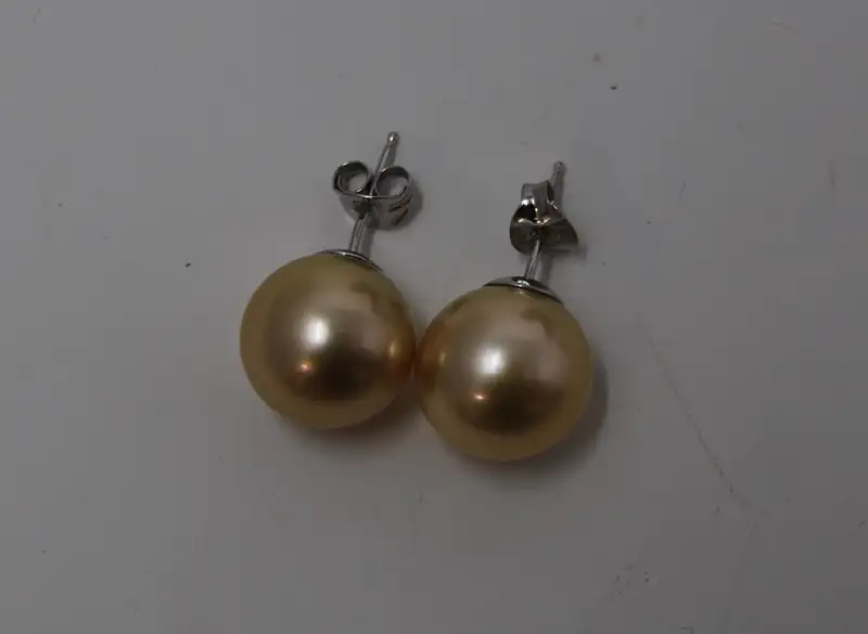 Golden South Sea Pearl Earrings