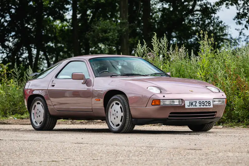 Iconic Auctioneers | 1987 Porsche 928 S4-Sold