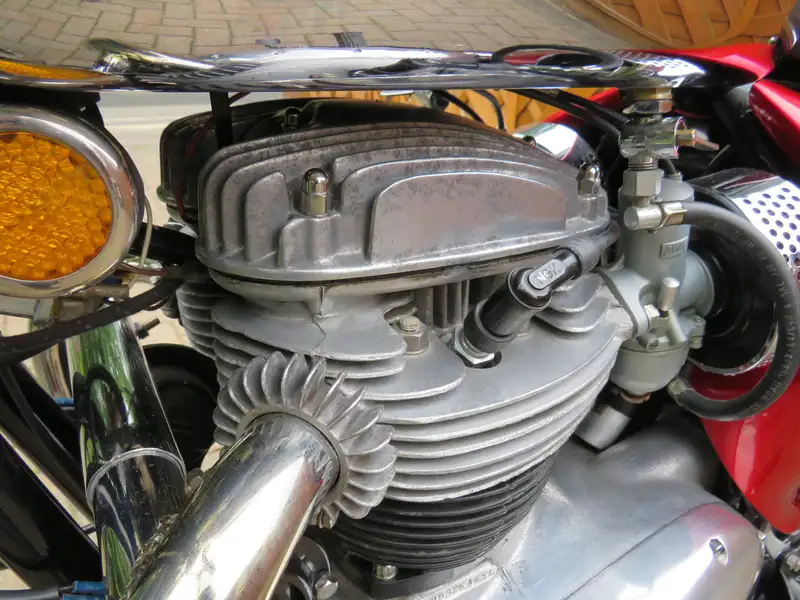 BSA A65 Lightning 654cc-Sold