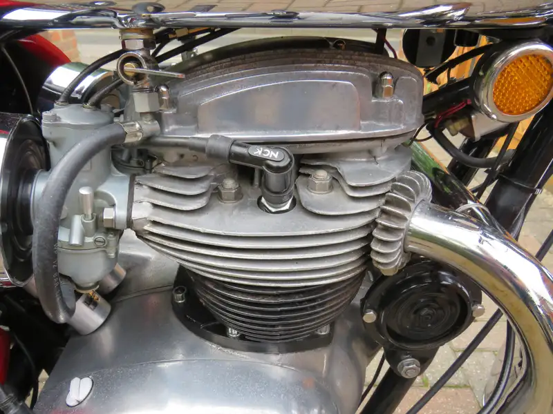 BSA A65 Lightning 654cc-Sold