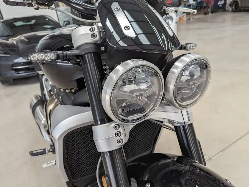2023 Triumph Rocket 3R Chrome Edition 2458cc-Sold