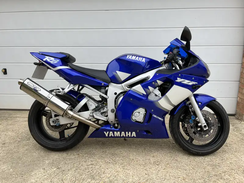 2000 Yamaha YZF R6 599cc-Sold