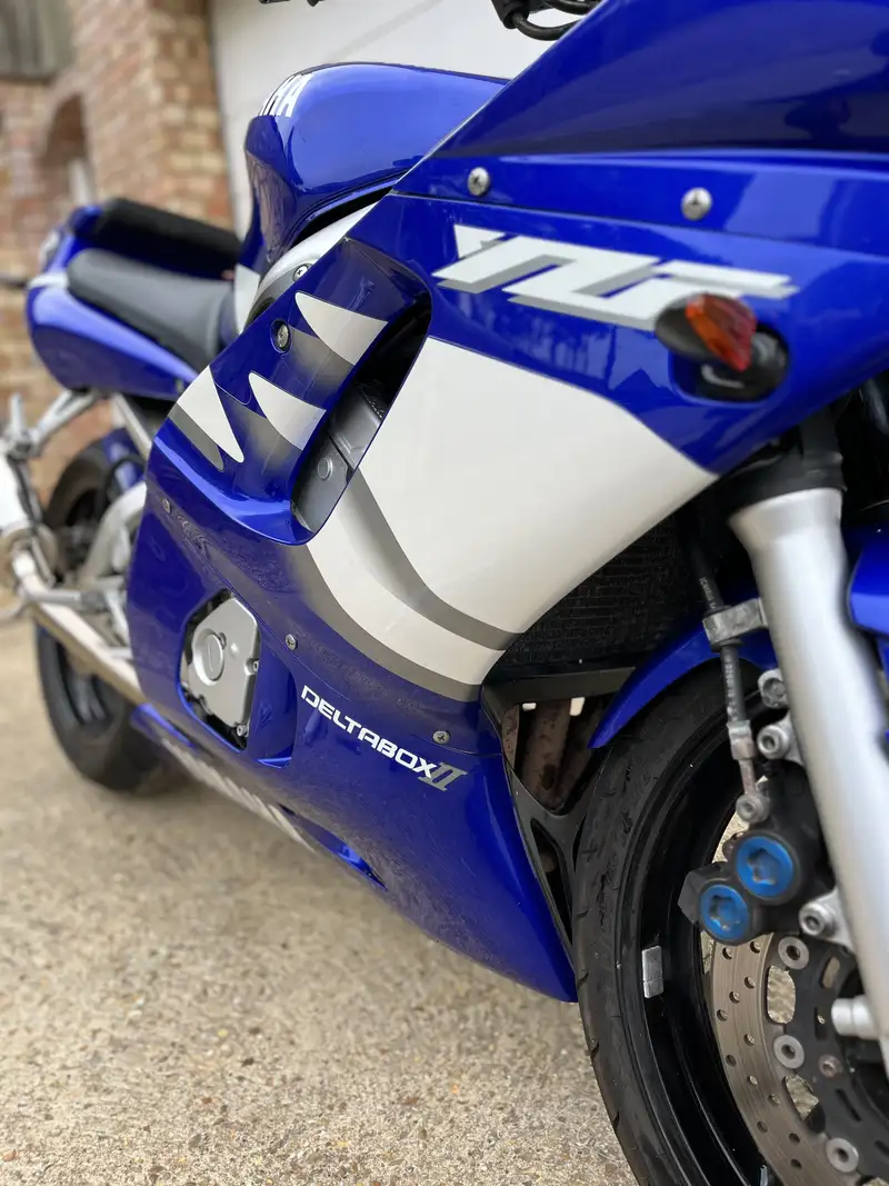 2000 Yamaha YZF R6 599cc-Sold