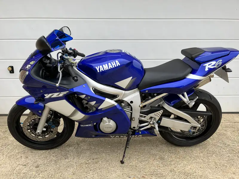 2000 Yamaha YZF R6 599cc-Sold