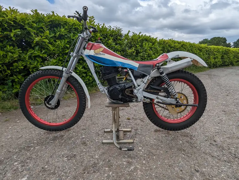 TL200R 輸送費 Honda TLR 200 - MY50 Motorcycles