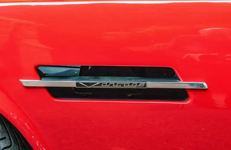 1988 Aston Martin V8 Vantage X-Pack Manual (V580)-For Sale