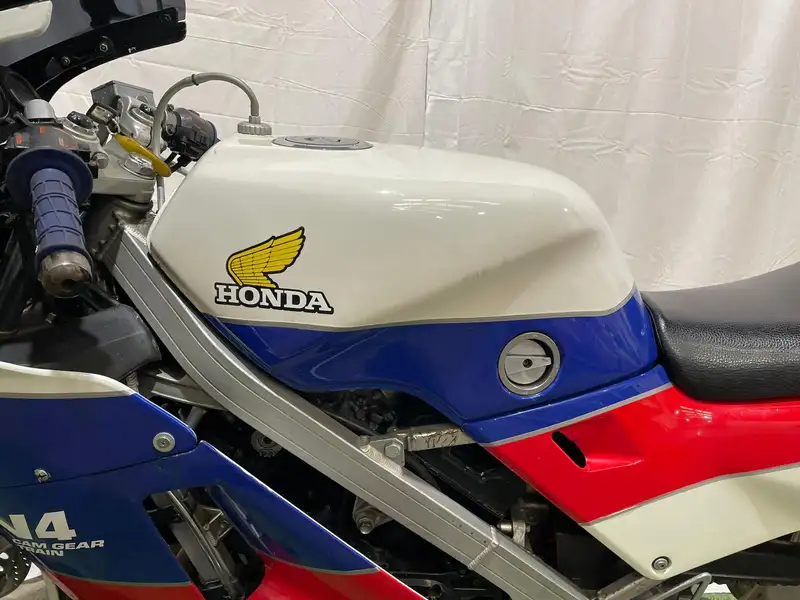 1987 Honda VFR400 NC21 398cc-Sold