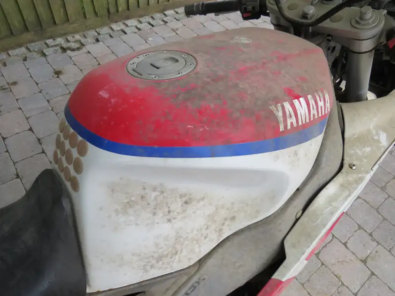 1991 Yamaha FZR1000 1,002cc-Sold