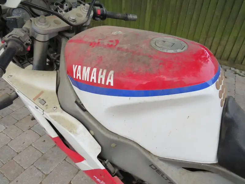 1991 Yamaha FZR1000 1,002cc-Sold