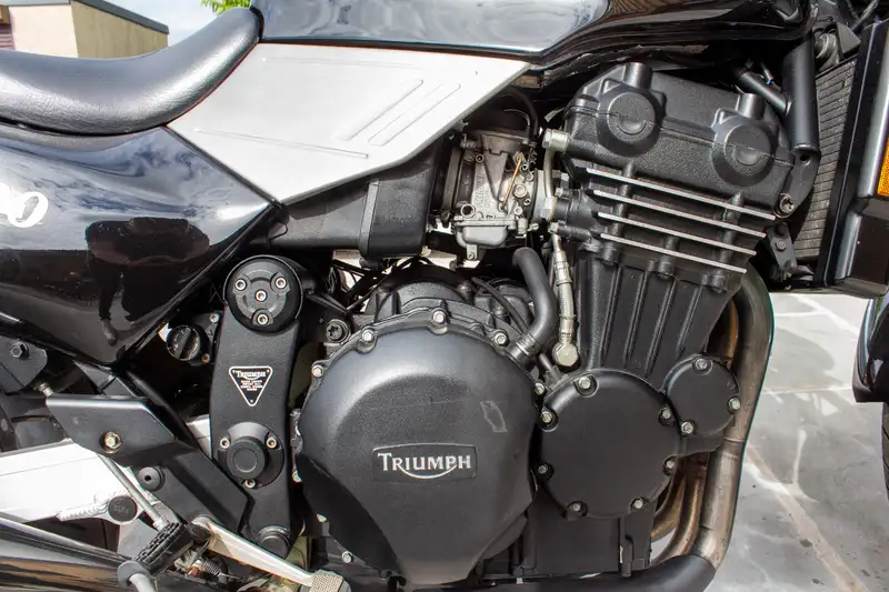1995 Triumph Trident 900 Triple 885cc-Sold