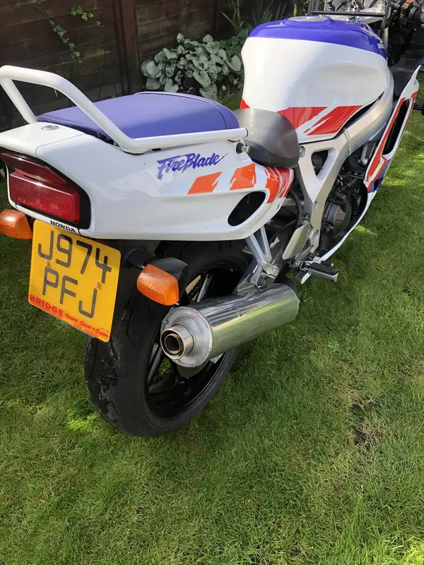 1992 Honda CBR900RR Fireblade 899cc-Sold