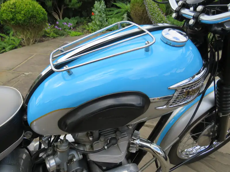 1961 Triumph T120 Bonneville 649cc-Sold