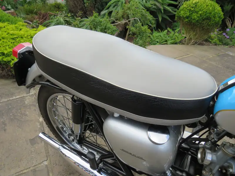 1961 Triumph T120 Bonneville 649cc-Sold