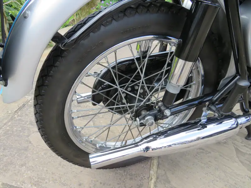 1961 Triumph T120 Bonneville 649cc-Sold