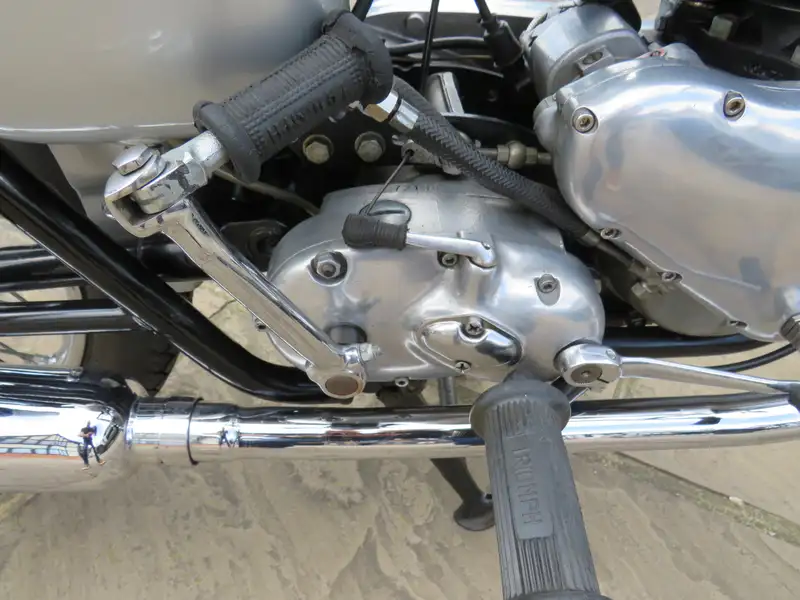 1961 Triumph T120 Bonneville 649cc-Sold