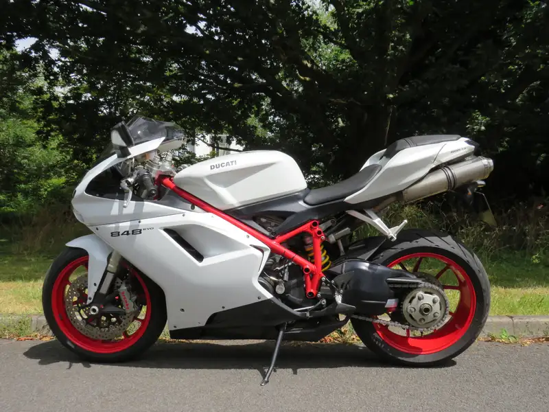 2011 Ducati 848 Evo 849cc-For Sale