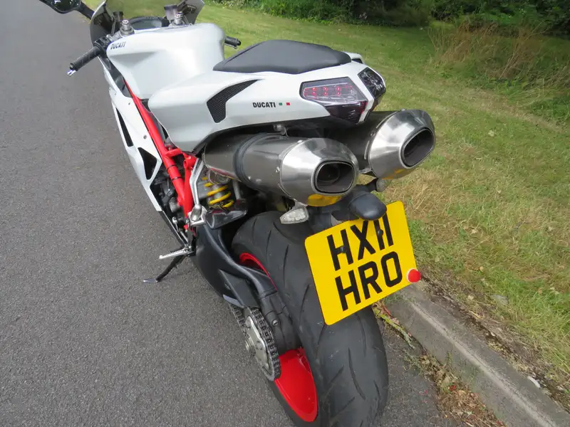 2011 Ducati 848 Evo 849cc-For Sale