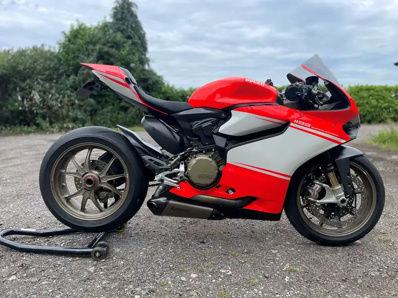 2014 Ducati 1199 Superleggera 1198cc-For Sale