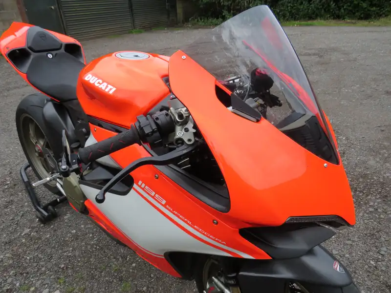 2014 Ducati 1199 Superleggera 1198cc-For Sale