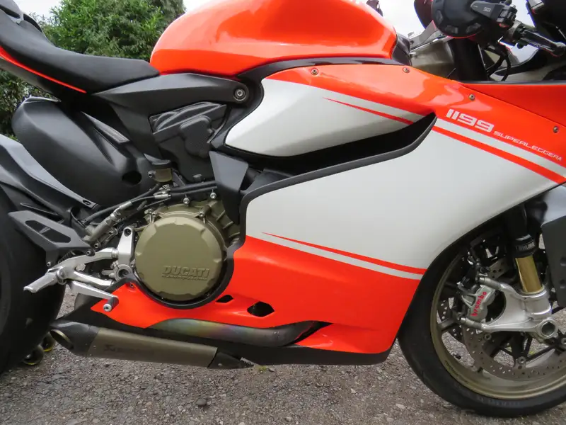 2014 Ducati 1199 Superleggera 1198cc-For Sale