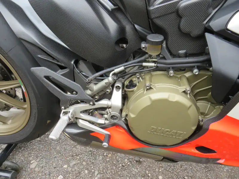 2014 Ducati 1199 Superleggera 1198cc-For Sale