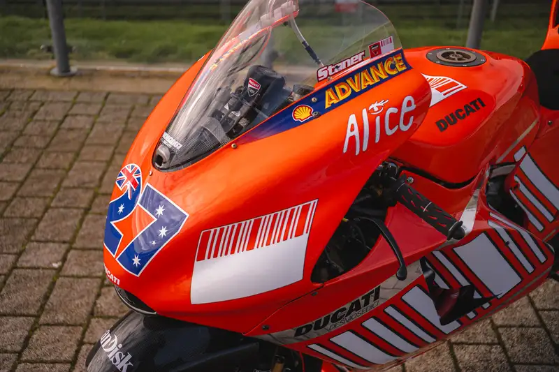 Iconic Auctioneers | 2007 Ducati Desmosedici GP7 799cc-Sold