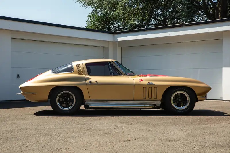 1965 Chevrolet Corvette C2 Stingray FIA Race Car-For Sale