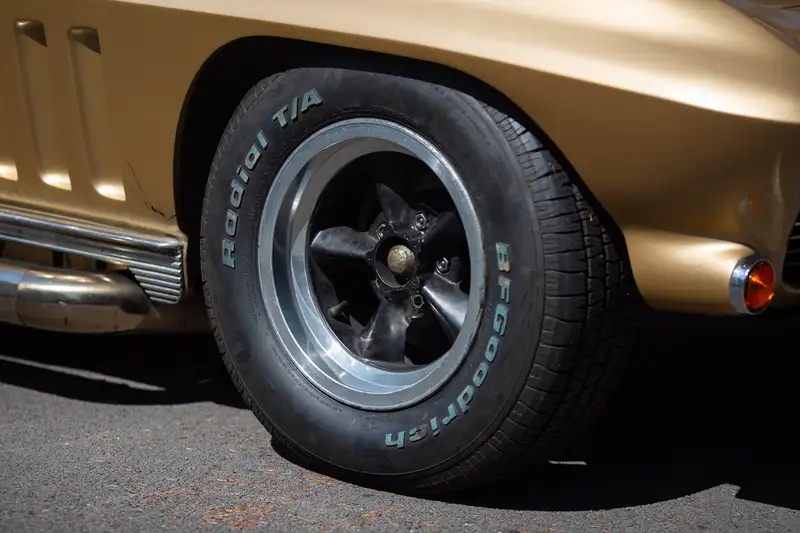 1965 Chevrolet Corvette C2 Stingray FIA Race Car-For Sale